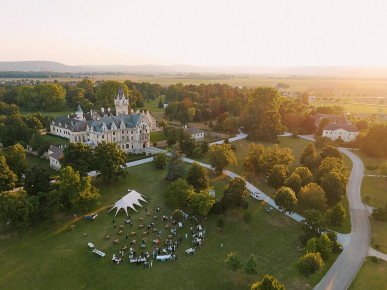 Schloss Grafenegg als Schauplatz fur den Single Vineyard Summit 768x576